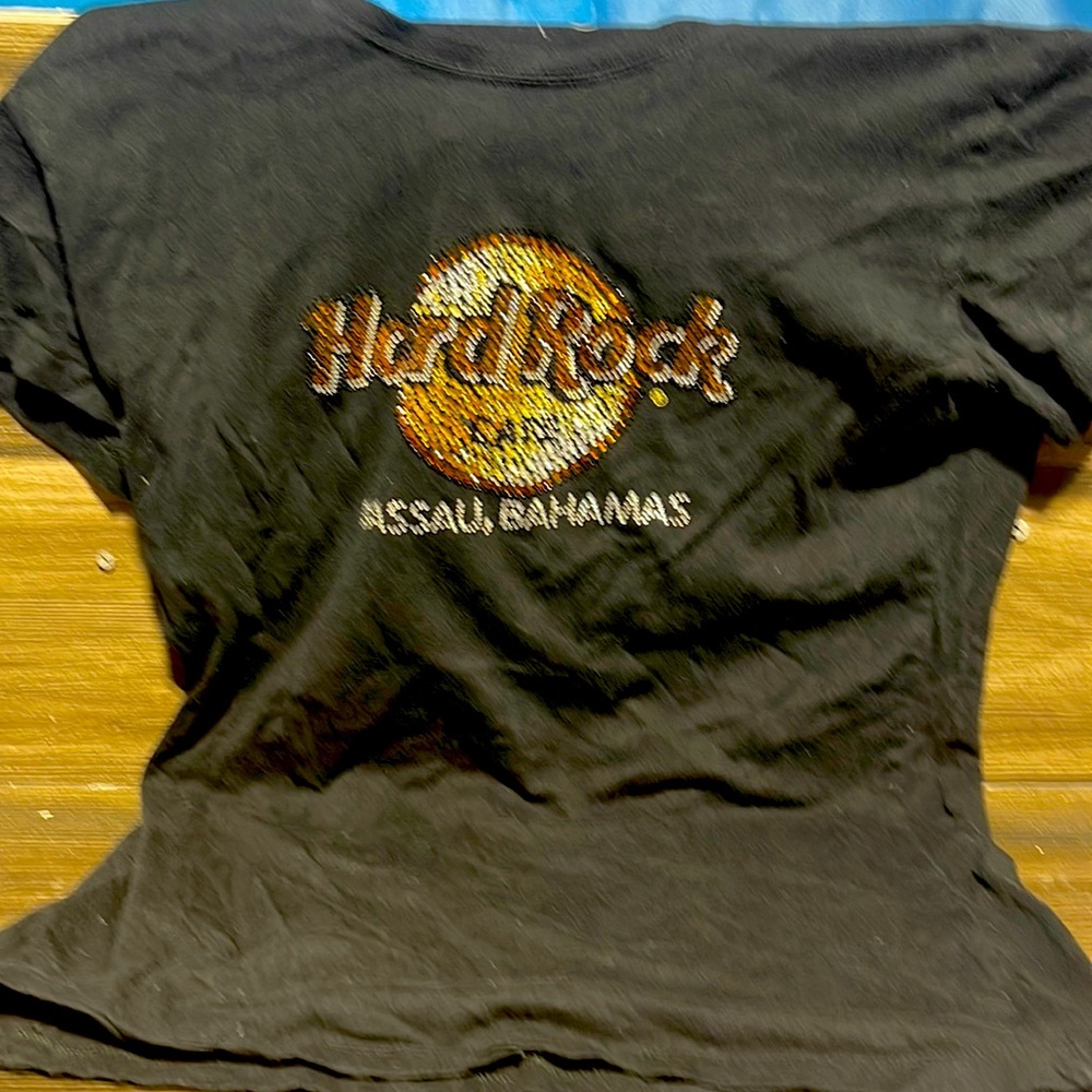 Nice Black and Rinestone Hard Rock Cafe T-Shirt sz XLarge